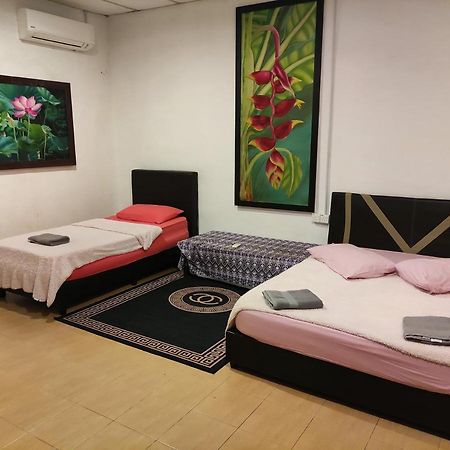 Kencana Guest House Pantai Cenang  Exterior foto
